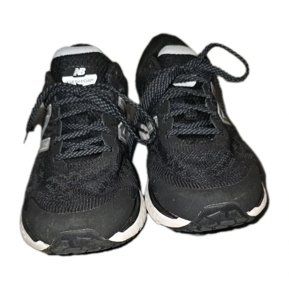 👟 New Balance Fresh Foam Running Shoes Black W680LK7 EUC Womens 9 | Lightweight
